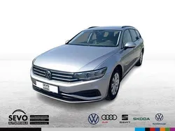 Silber Gebraucht 2023 VW Passat Basis Kombi | 26.690 € (Superpreis)