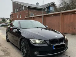 Schwarz Gebraucht 2007 BMW 330 Coupé | 10.700 € (Teuer)