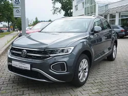 Grau Gebraucht 2024 VW T-Roc Style SUV | 29.950 € (Fairer Preis)