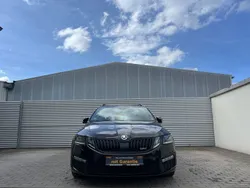 Schwarz Gebraucht 2019 Skoda Octavia RS Kombi | 19.399 € (Etwas zu teuer)