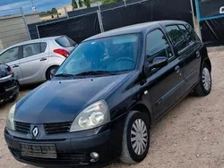 Schwarz Gebraucht 2004 Renault Clio II Kleinwagen | 999 € (Guter Preis)