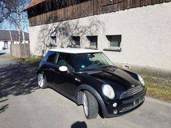 Schwarz Gebraucht 2005 Mini Cooper Kleinwagen | 2.000 € (Fairer Preis)