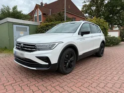 Weiß Gebraucht 2022 VW Tiguan Sportline SUV | 30.000 € (Superpreis)