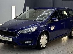 Blau Gebraucht 2016 Ford Focus Trend Kombi | 6.690 € (Guter Preis)