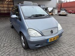 Blau Gebraucht 2003 Mercedes A140 Elegance Van / Kleinbus | 890 € (Etwas zu teuer)