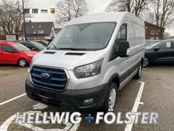 Polarsilber metallic Gebraucht 2023 Ford E-Transit Trend Van | 37.990 € (Superpreis)