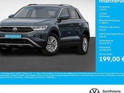 Petroleum blue metallic Gebraucht 2024 VW T-Roc Life SUV | 29.333 € (Fairer Preis)