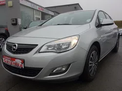Silber Gebraucht 2010 Opel Astra Edition Limousine | 5.990 € (Fairer Preis)