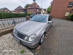 Silber Gebraucht 2005 Mercedes E320 Avantgarde Limousine | 5.300 € (Fairer Preis)