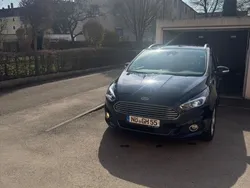 Schwarz Gebraucht 2015 Ford S-MAX Titanium Van / Kleinbus | 15.499 € (Fairer Preis)
