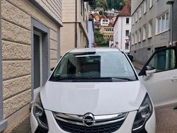 Weiß Gebraucht 2013 Opel Zafira Tourer Van / Kleinbus | 5.400 € (Guter Preis)