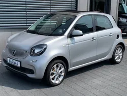 Silber Gebraucht 2016 Smart ForFour Passion Kleinwagen | 12.990 € (Etwas zu teuer)
