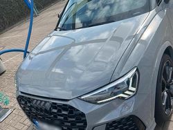 Grau Gebraucht 2024 Audi RS Q3 SUV | 66.950 € (Teuer)