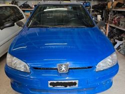 Blau Gebraucht 1997 Peugeot 106 Kleinwagen | 10.000 €