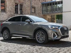 Grau Gebraucht 2024 Audi Q3 Sportback S-Line SUV | 37.900 € (Superpreis)