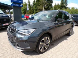 Grau Gebraucht 2024 Seat Arona FR SUV | 22.890 € (Fairer Preis)