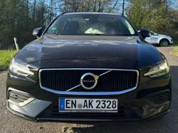 Schwarz Gebraucht 2019 Volvo V60 Momentum Kombi | 14.999 € (Fairer Preis)