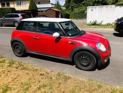 Rot Gebraucht 2009 Mini ONE Kleinwagen | 2.680 € (Fairer Preis)