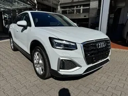 Weiß Gebraucht 2024 Audi Q2 Advanced Plus SUV | 28.850 € (Fairer Preis)