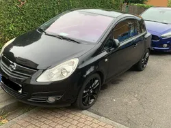 Schwarz Gebraucht 2010 Opel Corsa Kleinwagen | 1.800 € (Guter Preis)