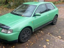 Grün Gebraucht 1999 Audi A3 Coupé | 1.900 € (Fairer Preis)