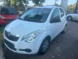 Weiß Gebraucht 2010 Opel Agila Kleinwagen | 1.750 € (Guter Preis)