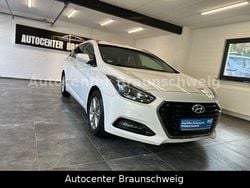 Weiß Gebraucht 2016 Hyundai i40 Trend Kombi | 9.990 € (Guter Preis)