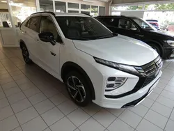 Weiß Gebraucht 2022 Mitsubishi Eclipse Cross Edition SUV | 25.790 € (Etwas zu teuer)