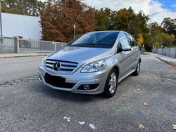 Silber Gebraucht 2011 Mercedes B180 Van / Kleinbus | 5.900 € (Guter Preis)