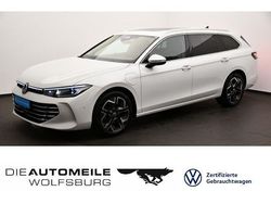 Oryxweiß perlmutteffekt Gebraucht 2024 VW Passat Elegance Kombi | 41.150 € (Fairer Preis)
