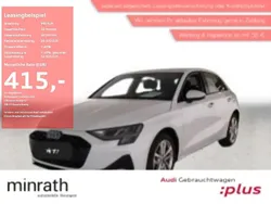 Weiß Gebraucht 2025 Audi A3 Sportback Advanced Limousine | 28.220 € (Guter Preis)