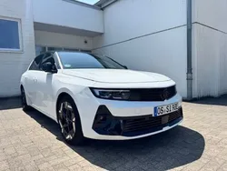 Weiß Gebraucht 2023 Opel Astra GSe Limousine | 26.490 € (Fairer Preis)