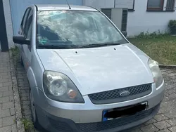 Silber Gebraucht 2005 Ford Fiesta Kleinwagen | 1.100 € (Guter Preis)