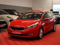 Rot Gebraucht 2015 Kia Ceed Kombi | 7.950 € (Fairer Preis)