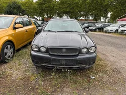 Grau Gebraucht 2009 Jaguar X-type Kombi | 900 €