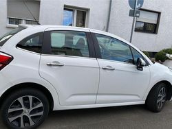 Weiß Gebraucht 2016 Citroën C3 Kleinwagen | 7.000 €