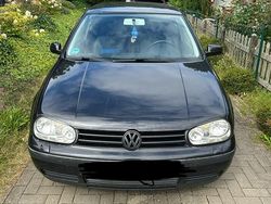 Schwarz Gebraucht 2002 VW Golf IV Kleinwagen | 400 € (Superpreis)