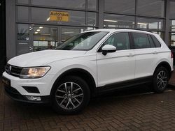 Weiß Gebraucht 2016 VW Tiguan Comfortline SUV | 14.990 € (Teuer)