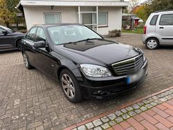 Schwarz Gebraucht 2010 Mercedes C200 Limousine | 5.400 €