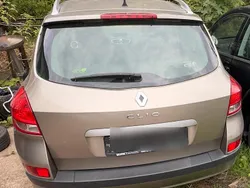 Grau Gebraucht 2008 Renault Clio II Limousine | 2.400 € (Etwas zu teuer)