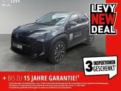 Schwarz (mystichschwarz) Gebraucht 2025 Toyota Yaris Cross SUV | 27.828 € (Guter Preis)