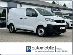 Weiß Gebraucht 2022 Fiat Scudo Basis Van / Kleinbus | 18.980 € (Etwas zu teuer)