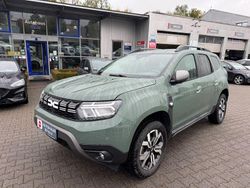 Grün Gebraucht 2023 Dacia Duster Journey SUV | 22.948 € (Fairer Preis)