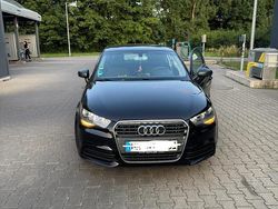 Schwarz Gebraucht 2011 Audi A1 Attraction Kleinwagen | 3.600 € (Superpreis)