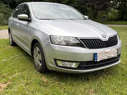 Silber Gebraucht 2013 Skoda Rapid Active Limousine | 6.999 € (Fairer Preis)