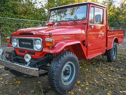 Rot Gebraucht 1982 Toyota Land Cruiser SUV | 47.900 €