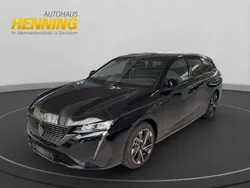 Schwarz perla nera/ Gebraucht 2023 Peugeot 308 Allure Kombi | 24.895 € (Fairer Preis)