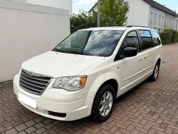 Weiß Gebraucht 2011 Chrysler Grand Voyager Van / Kleinbus | 5.200 € (Guter Preis)