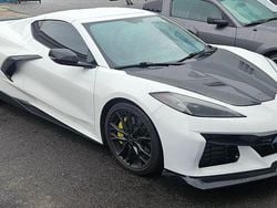 Weiß Gebraucht 2023 Corvette C8 Cabrio | 81.000 € (Superpreis)