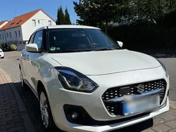 Weiß Gebraucht 2022 Suzuki Swift Comfort Kleinwagen | 14.400 € (Fairer Preis)